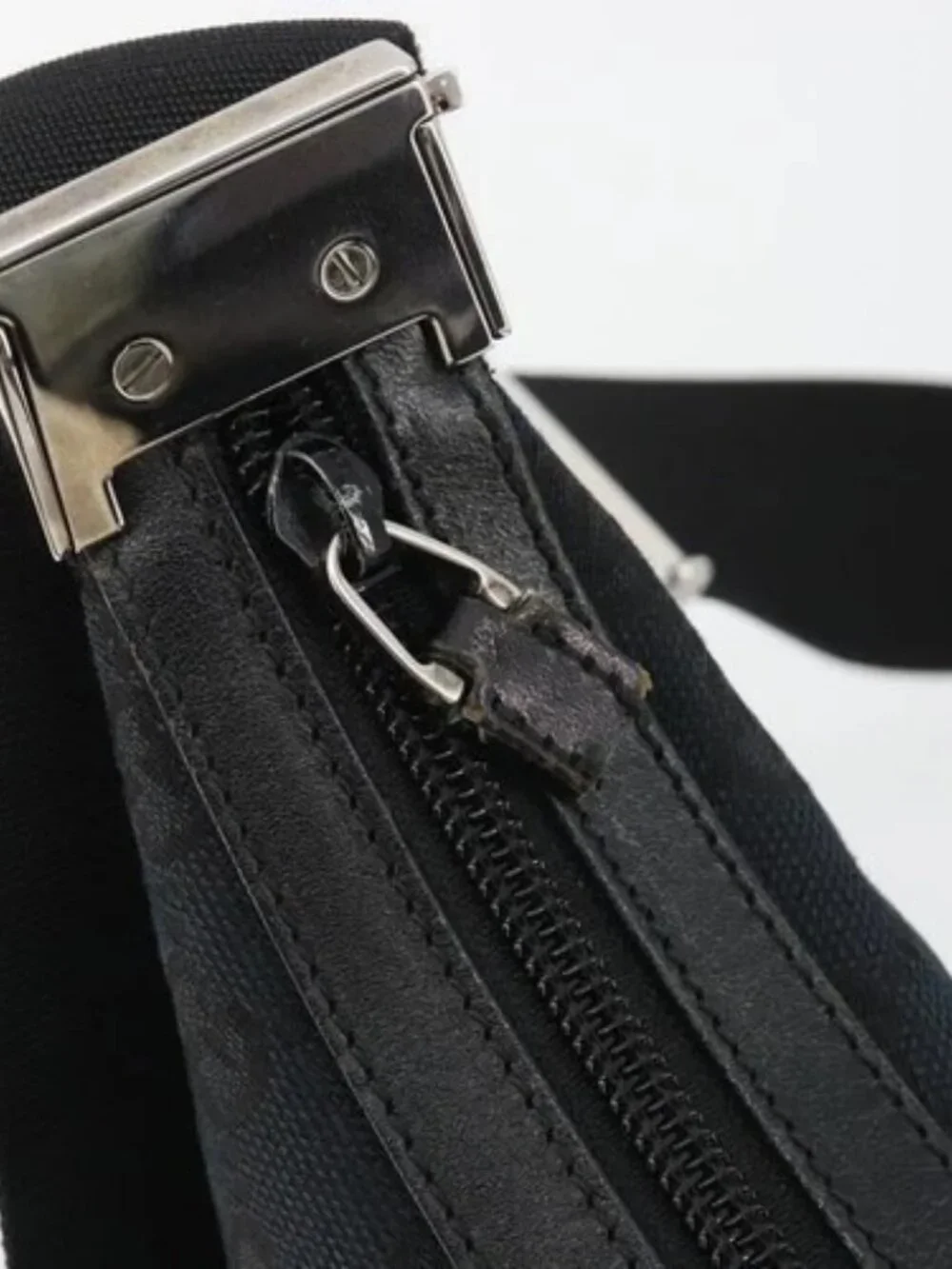 GUCCI GG Canvas Shoulder Bag Black Silver 019 0433 3444 Auth ka4995